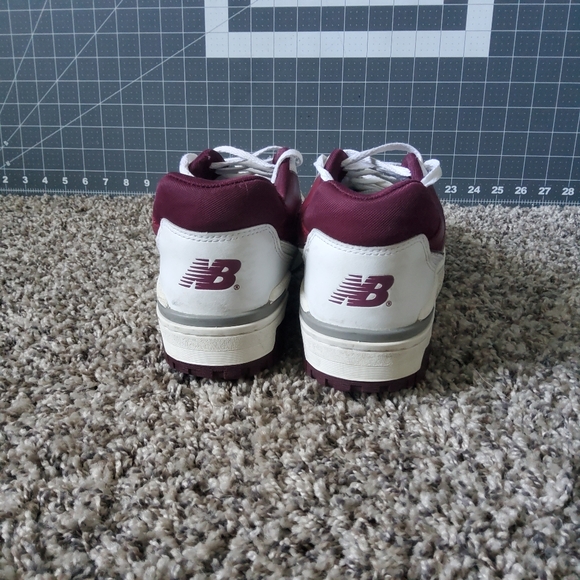 New Balance 550 - Picture 2 of 5